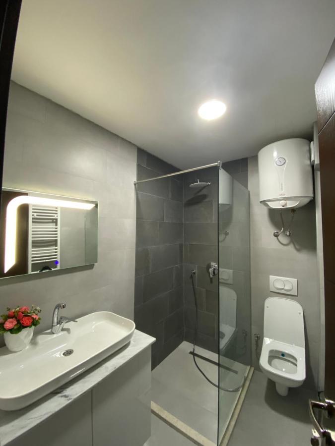 Xhan Apartments Ulcinj Esterno foto