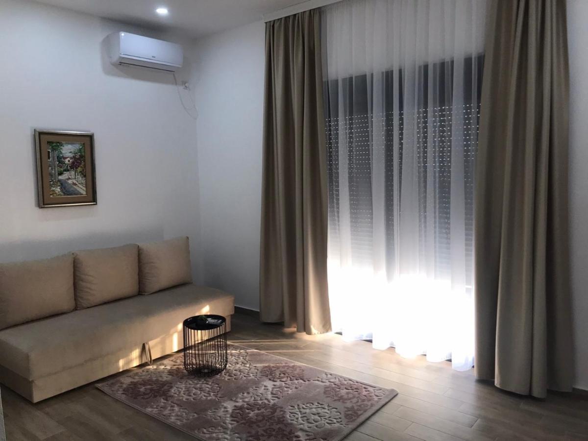 Xhan Apartments Ulcinj Esterno foto