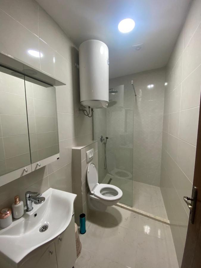Xhan Apartments Ulcinj Esterno foto