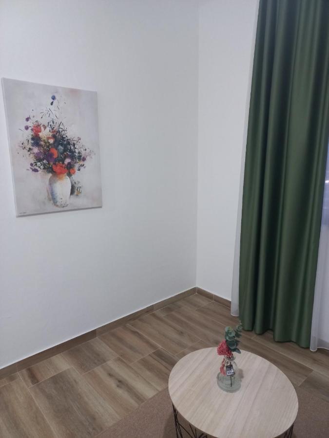 Xhan Apartments Ulcinj Esterno foto